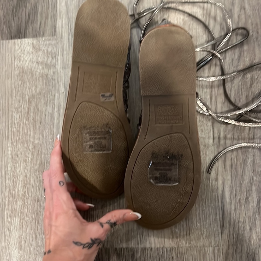 American Eagle Caged Gladiator Metallic Sandals S… - image 6